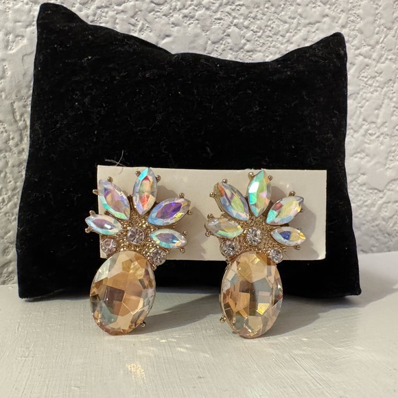 Pineapple Crystal Earrings - Picture 3 of 4